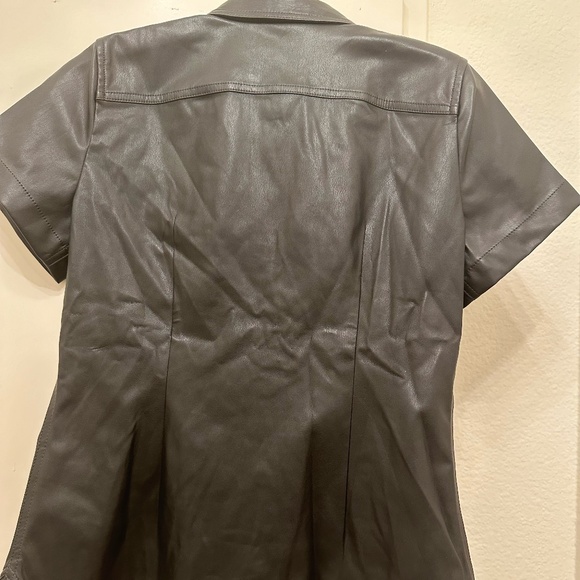 J Crew Black Faux Leather Shirt Size 0 - Picture 3 of 4